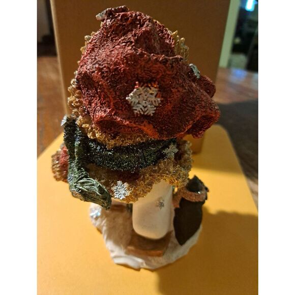 Vintage Holiday Christmas Winter Snowman Figurine Resin 6" with Penguins - Picture 4 of 7